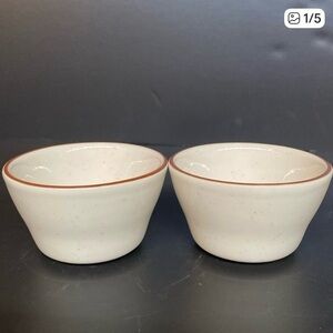 Tuxton China Inc 8 oz American White/Eggshell w/ Brown Speckle Bouillon Bowl 2